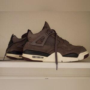 Nike Air Jordan 4 Retro SP A Ma Maniére Violet Ore